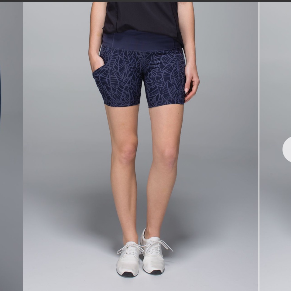 Lululemon Athletica Run Dart & Dash Cadet Blue Patterned Shorts